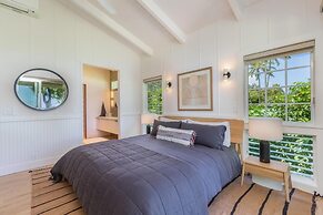 Camp Alealea 1 3 Bedroom Home by RedAwning