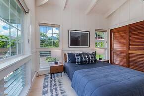 Camp Alealea 1 3 Bedroom Home by RedAwning