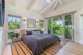 Camp Alealea 1 3 Bedroom Home by RedAwning