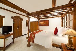 Bali Taman Lovina Resort & Spa Suites