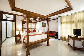 Bali Taman Lovina Resort & Spa Suites
