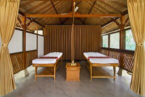 Bali Taman Lovina Resort & Spa Suites