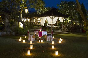 Bali Taman Lovina Resort & Spa Suites