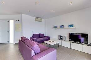 Excellent Seafront Villa in Cala Pi