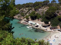 Excellent Seafront Villa in Cala Pi