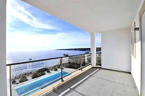 Excellent Seafront Villa in Cala Pi