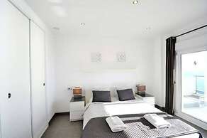 Excellent Seafront Villa in Cala Pi