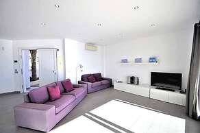 Excellent Seafront Villa in Cala Pi