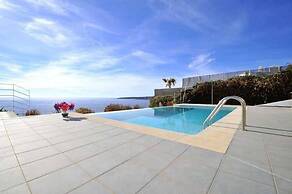 Excellent Seafront Villa in Cala Pi