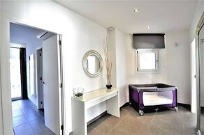 Excellent Seafront Villa in Cala Pi