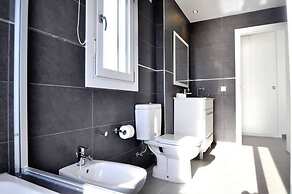 Excellent Seafront Villa in Cala Pi