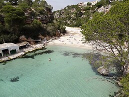 Excellent Seafront Villa in Cala Pi