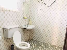 Room-single Room - Ground Floor in Accra