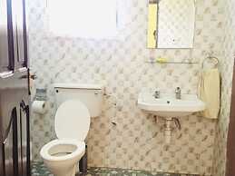 Room-single Room - Ground Floor in Accra