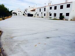 Apartment With Great Sea View and Community Swimming Pool and Private 