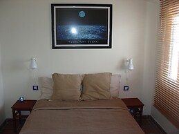 Apartment With Great Sea View and Community Swimming Pool and Private 