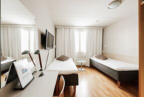 Hotelli Jokipuisto