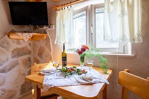 Stone House Harmony
