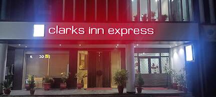 Clarks Inn Express