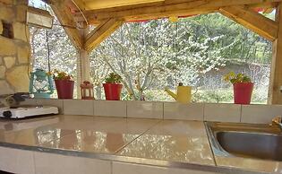 Immaculate 2-bed Cottage Near Krka Waterfalls