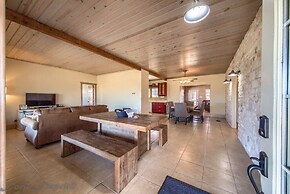 Pecan Farm Haus 2 Bedroom Cottage by RedAwning