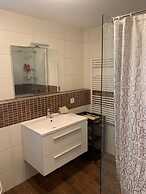 Charming 2-bed Apartment in Arlesheim 15 min Basel