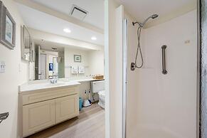 Our House at the Beach by Beachside Mgt