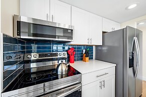 Our House at the Beach by Beachside Mgt