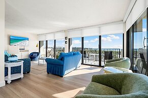 Our House at the Beach by Beachside Mgt