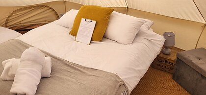 Campsite - The Ring Pub Glamping Pods