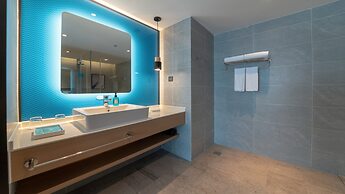 Holiday Inn Express Shenzhen Longhua by IHG