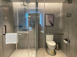 Holiday Inn Express Shenzhen Longhua by IHG