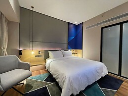 Holiday Inn Express Shenzhen Longhua by IHG