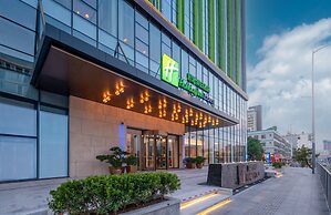 Holiday Inn Express Shenzhen Longhua by IHG