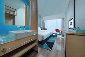 Holiday Inn Express Shenzhen Longhua by IHG