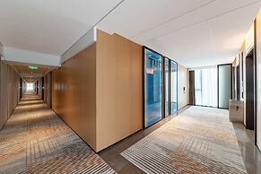 Holiday Inn Express Shenzhen Longhua by IHG