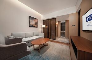 Holiday Inn Express Shenzhen Longhua by IHG