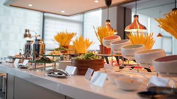 Holiday Inn Express Shenzhen Longhua by IHG