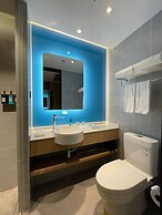 Holiday Inn Express Shenzhen Longhua by IHG