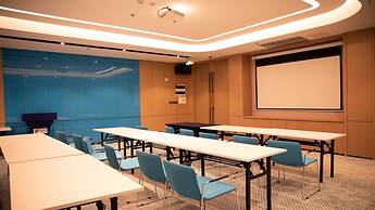 Holiday Inn Express Shenzhen Longhua by IHG