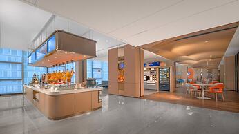 Holiday Inn Express Shenzhen Longhua by IHG