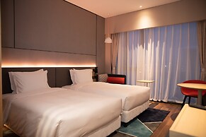 Holiday Inn Express Shenzhen Longhua by IHG