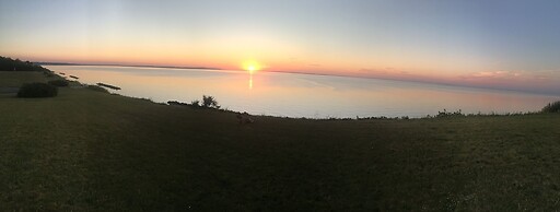 Charming 2-bedroom 12H Ocean Retreat, Summerhouse