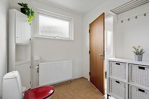 Oceanfront Apartment 12c, 2 Bedrooms, Free Parking