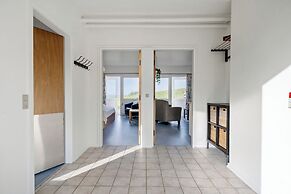 Oceanfront Apartment 12c, 2 Bedrooms, Free Parking