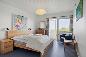 Oceanfront Apartment 12c, 2 Bedrooms, Free Parking