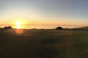 Oceanfront Apartment 12c, 2 Bedrooms, Free Parking