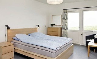 Beachfront Retreat E, 2 Bedrooms, Sea View