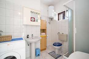 Apartment Alana -