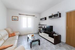 Apartment Alana -